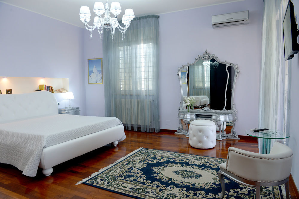 Bed and Breakfast Il Giardino Delle Jacaranda Талсано Екстер'єр фото